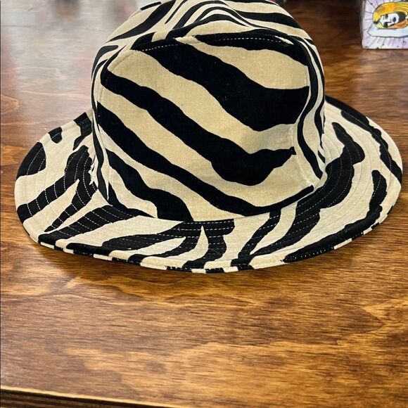 Zebra Print Fedora Hat main image 4